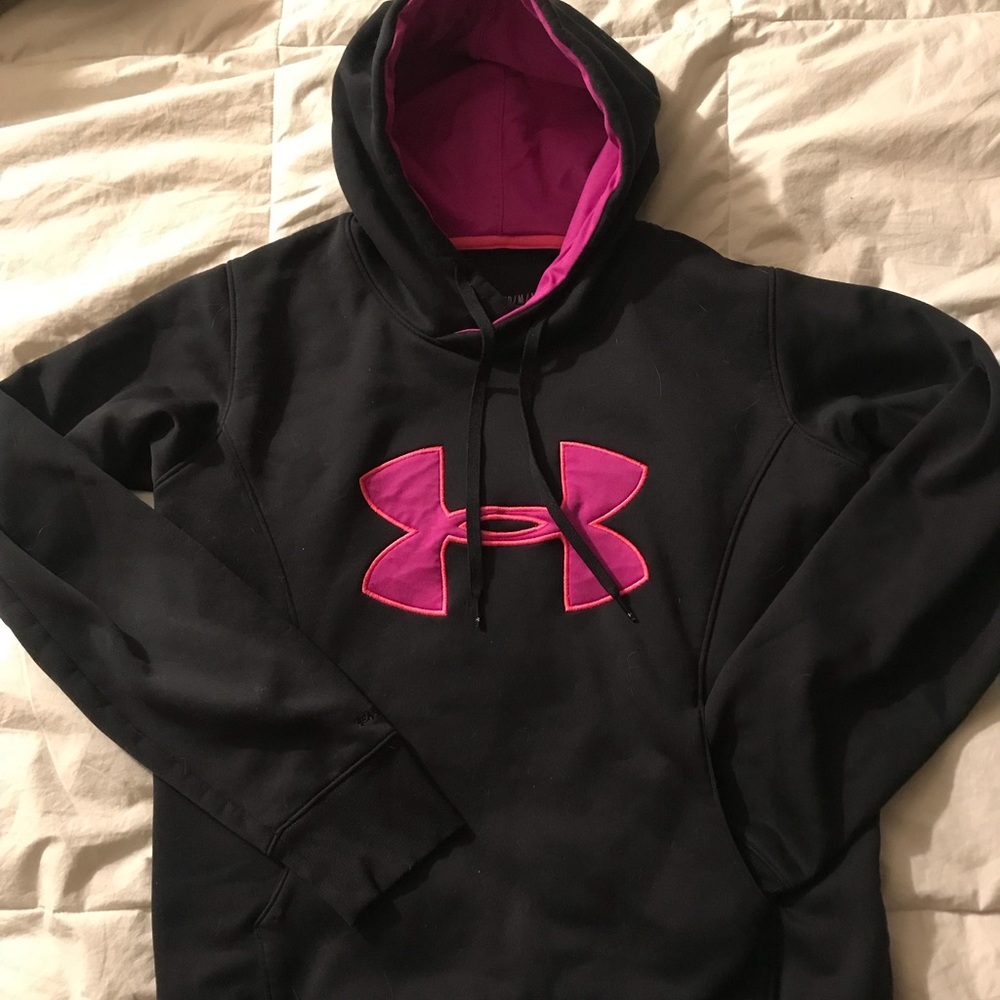 UnderArmour medium sweatshirt